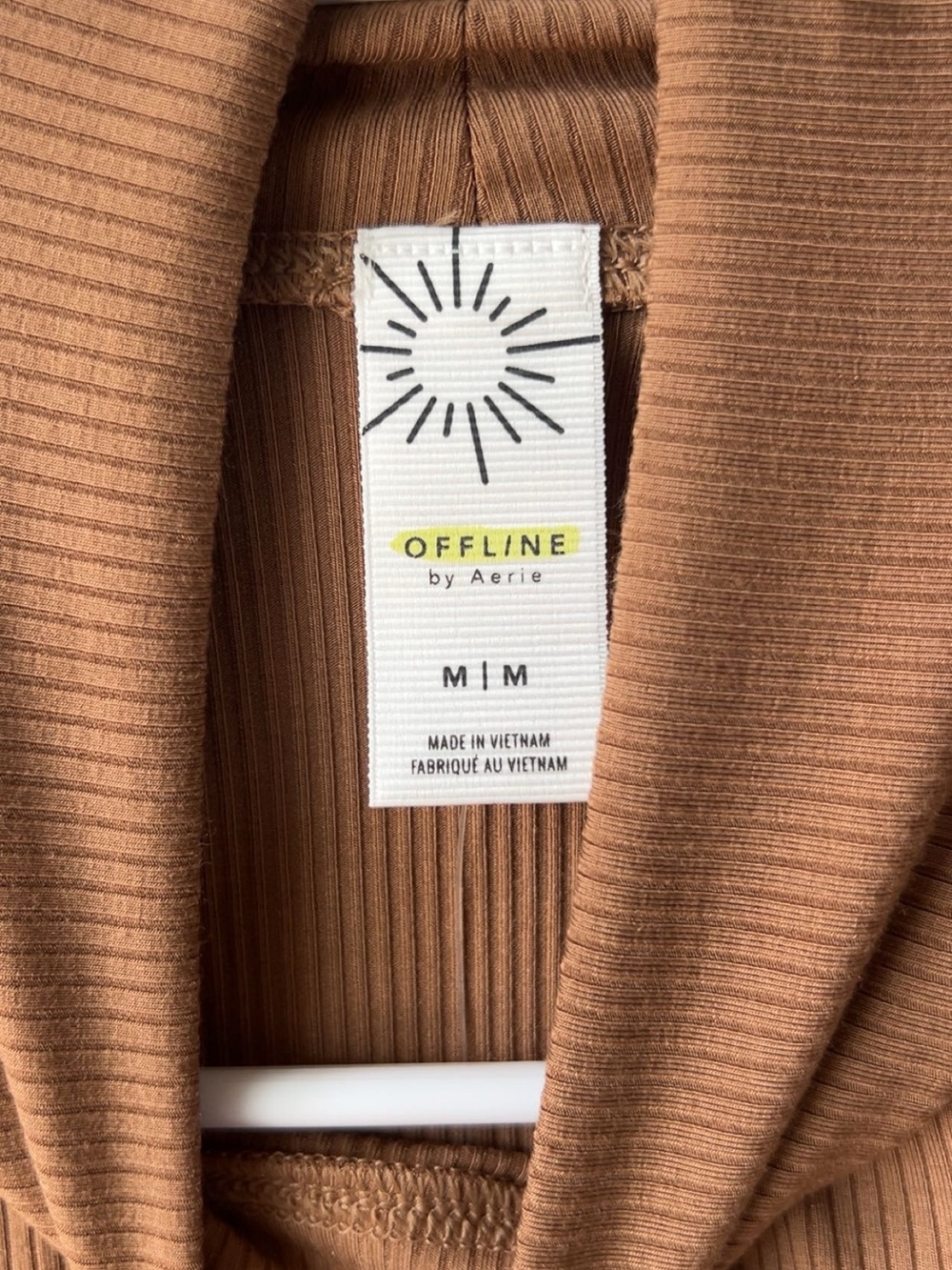 OFFLINE By Aerie Thumbs Up Heavyweight Mock Neck Crop Cream and Brown. Women’s M - Picture 4 of 7
